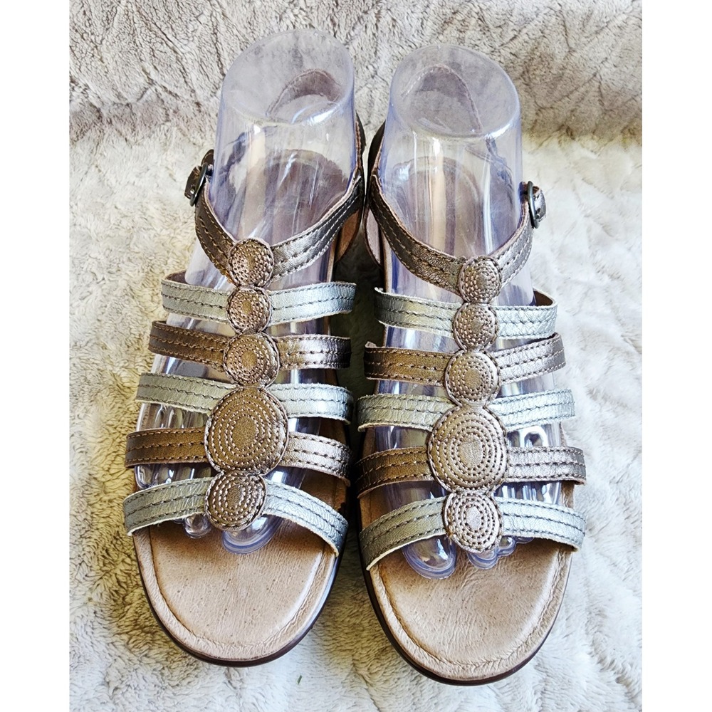 Dansko Thea Metallic Leather Wedge Sandals Bronze Silver Strappy Medallion 39